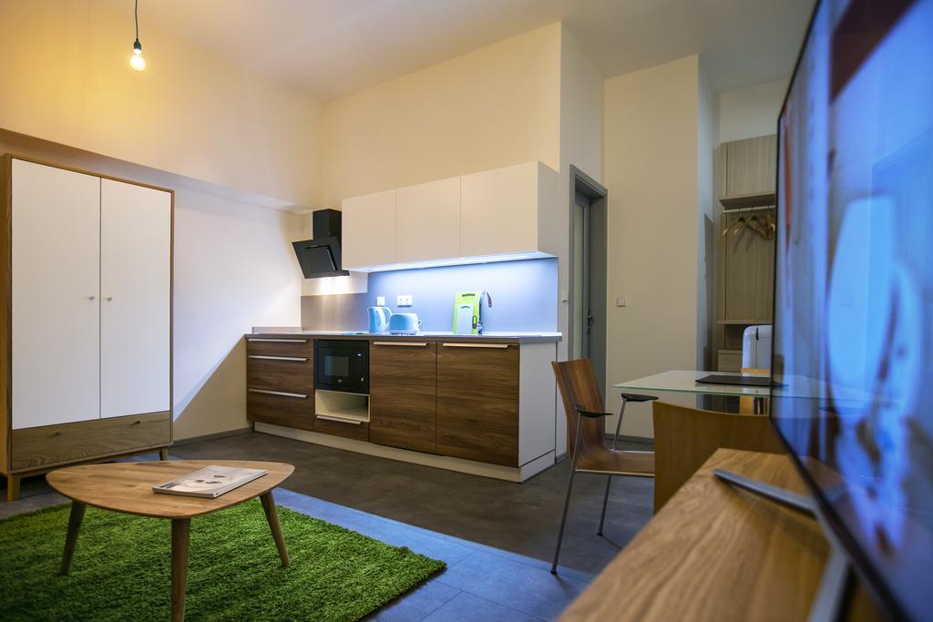 Apartments At The Blue Duckling براغ المظهر الخارجي الصورة