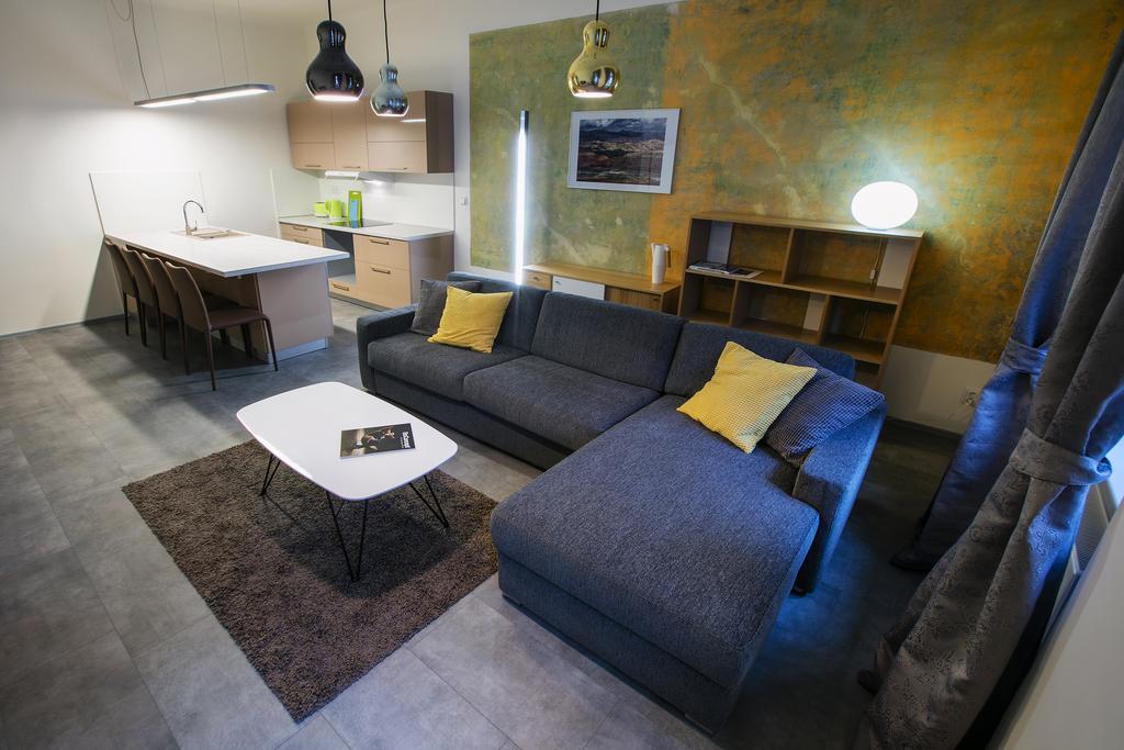 Apartments At The Blue Duckling براغ المظهر الخارجي الصورة