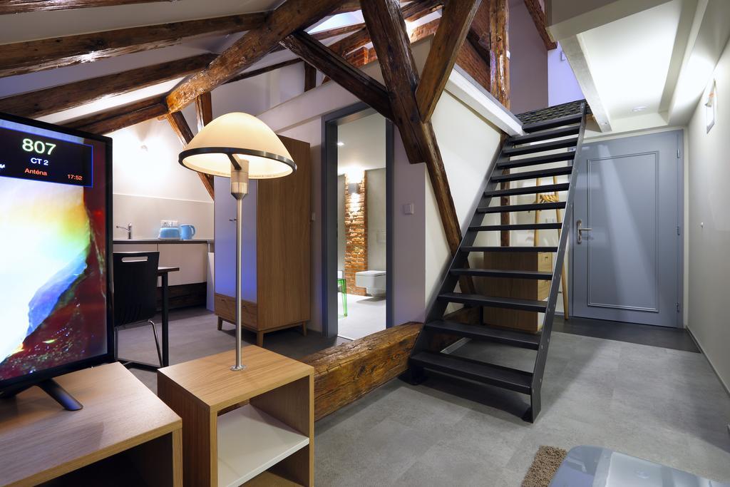 Apartments At The Blue Duckling براغ المظهر الخارجي الصورة